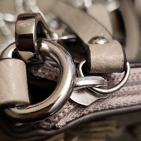 Jessica Simpson Bags | Jessica Simpson wristlet clutch bag floral gray leather - Picture 5 of 12